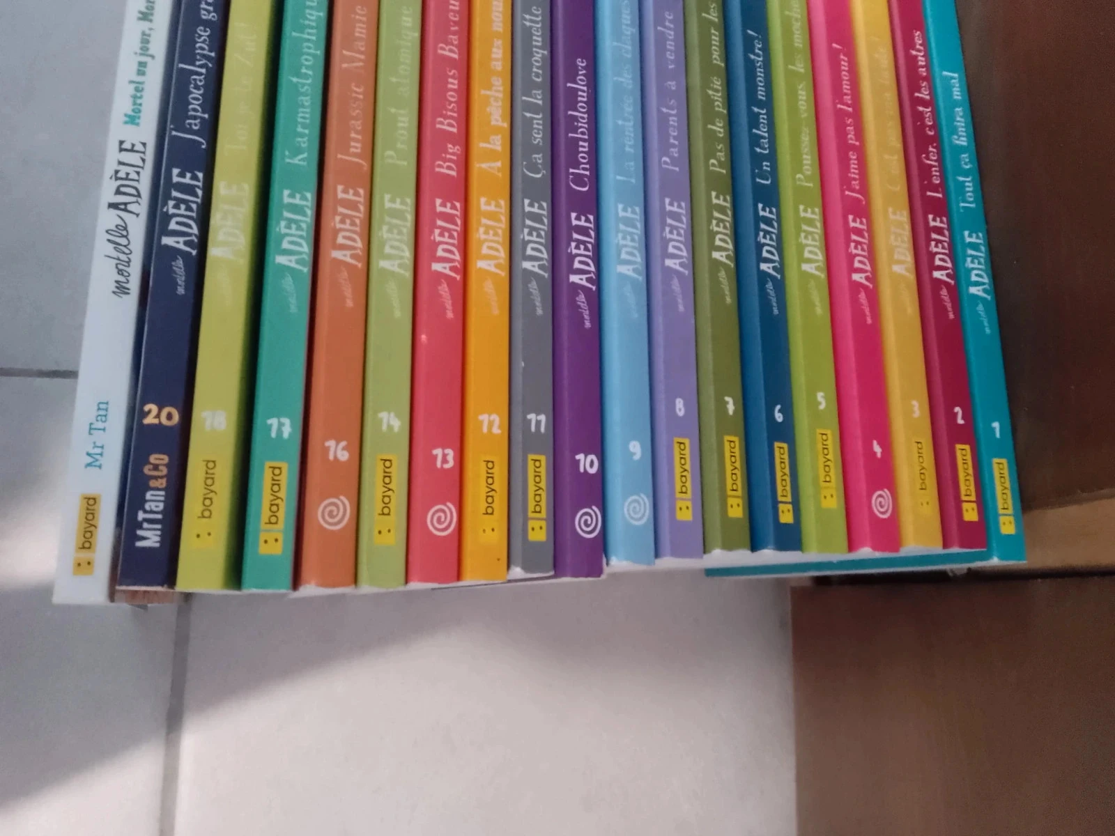 mortelle Adèle 7euros LA BD prijs vast Tom Tom ariol la cantoche – photo 5
